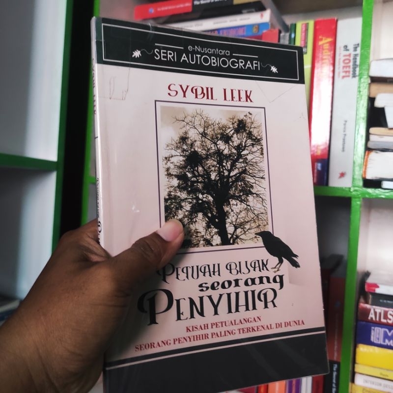 (ori) buku petuah bijak seorang penyihir - Sybil leek