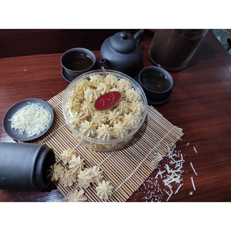 

J&J Kue Sagu Keju Homemade (-+300gr)