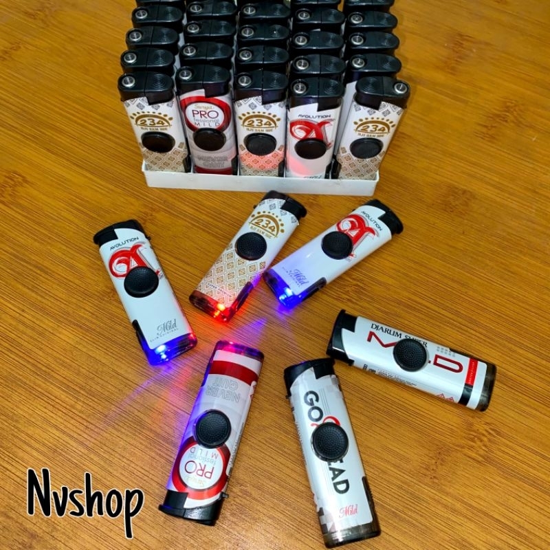 Korek api bara unik keren, senter on