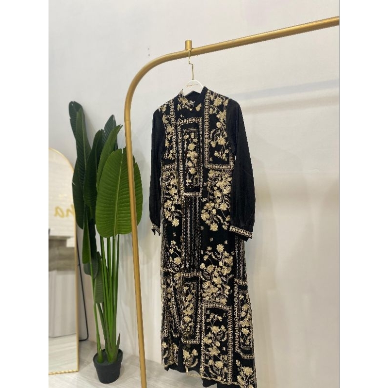 Dress Amber by NAWASANA - Gamis Muslimah Busui & Wudhu Friendly - Gaun Pesta Elegan Full Bordir Mewa