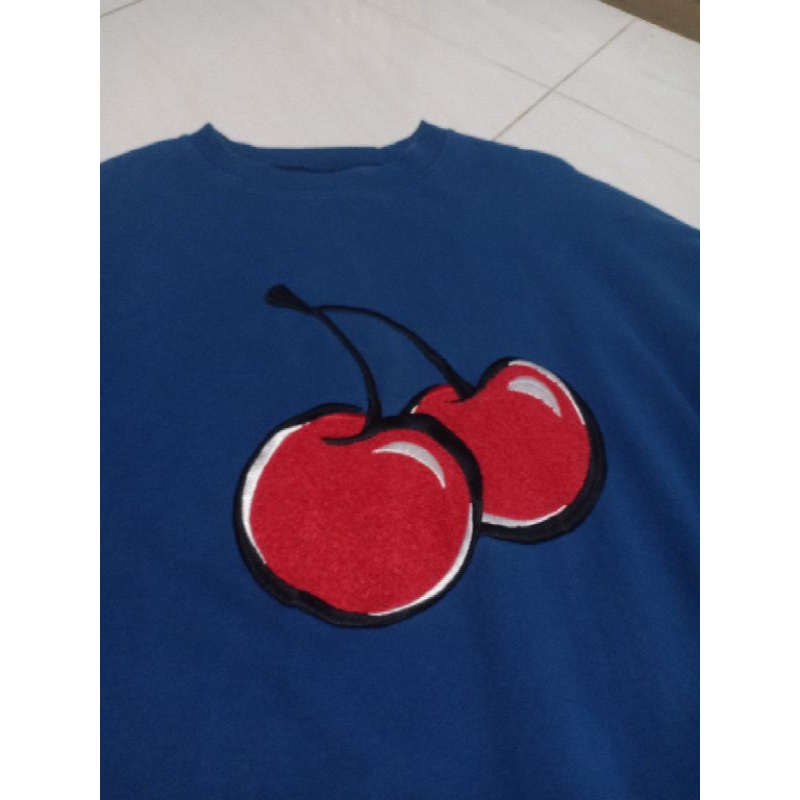 crewneck kirsh