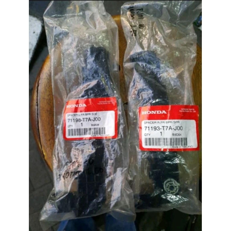 Bracket braket bumper bemper depan honda HRV original Honda