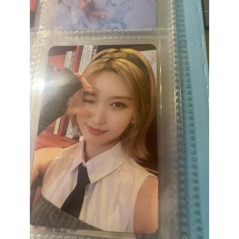 gaeul official photocard,the prom queens