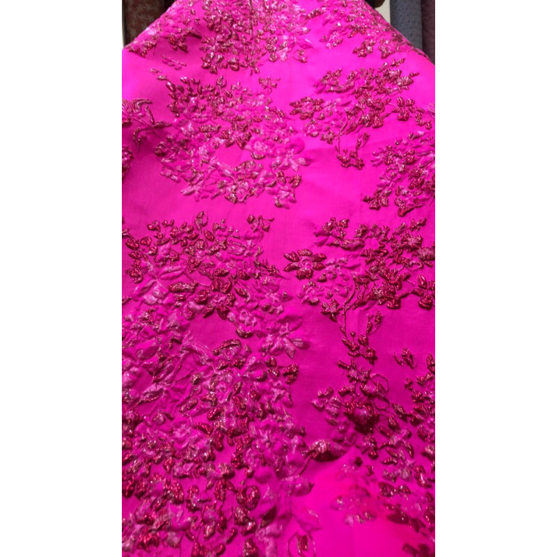 Jacquard Emboss Fuchia