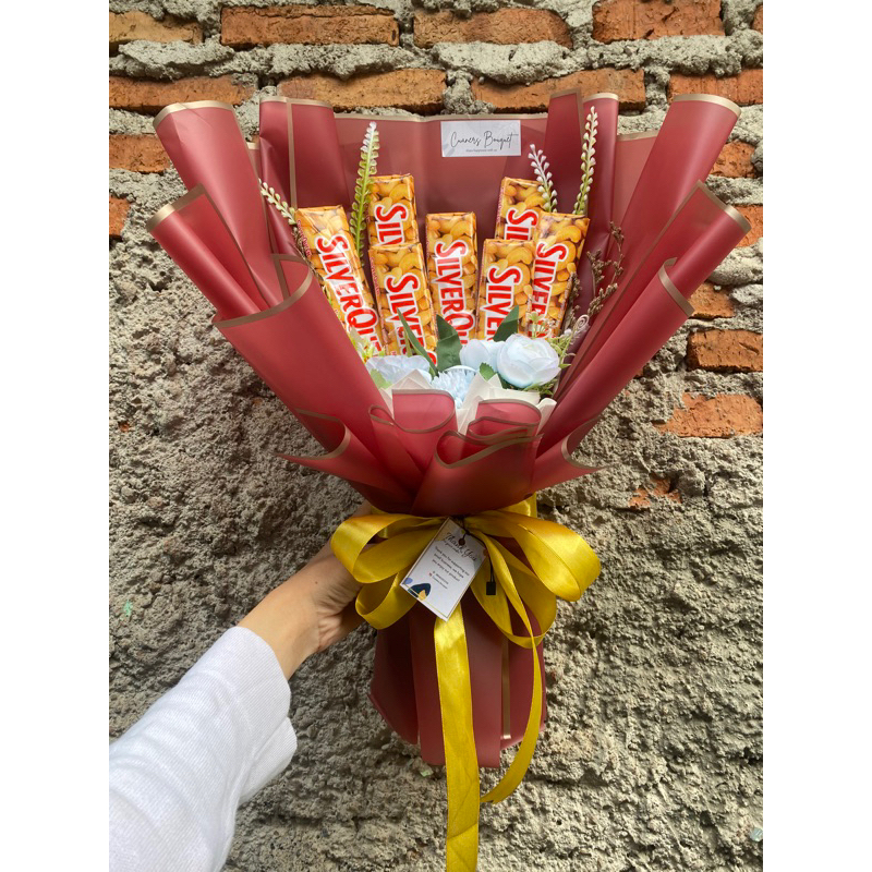 

Buket cokelat Kado valentine | Silverqueen buket hadiah ulang tahun/wisuda