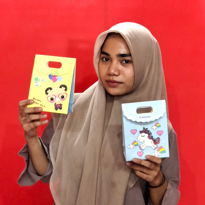 

Paper bag premium mini tas souvenir paperbag kecil mini goldie bag tas kado ulang tahun ecofootwear.id