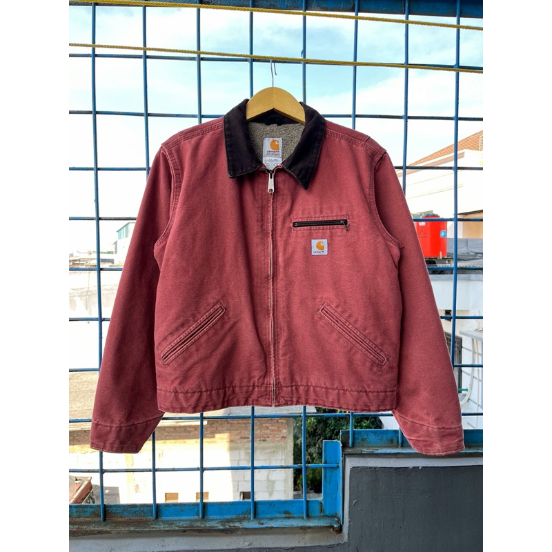 Carhartt detroit Salmon/VRS size Medium