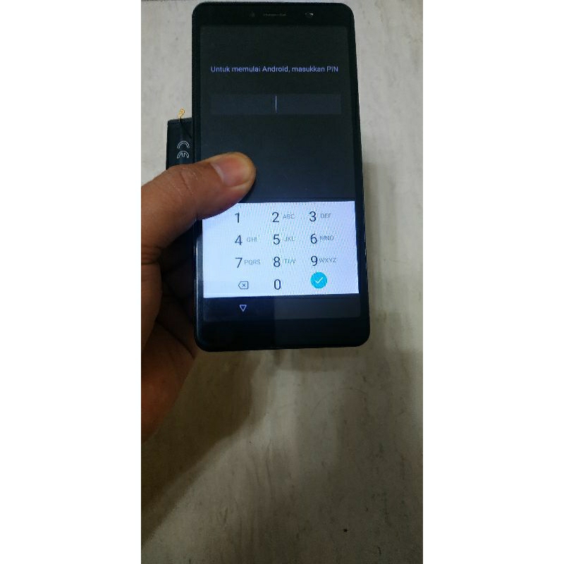LCD touchscreen bekas cabutan original Wiko Tommy3 normal tested