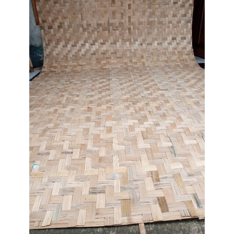 anyaman bambu/bilik/gedeg polos