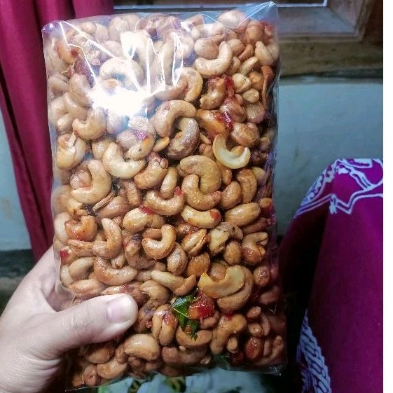 

kacang mete pedas manis 1kg