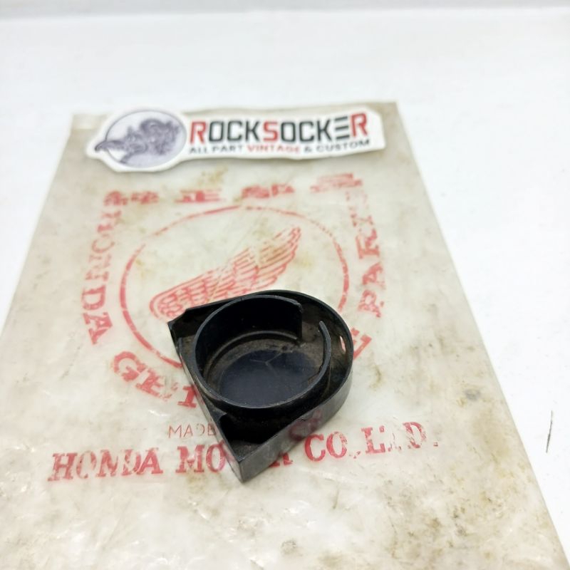 dudukan kunci kontak honda c110 gareng ori plastik cover kunci kontak c110 gareng original