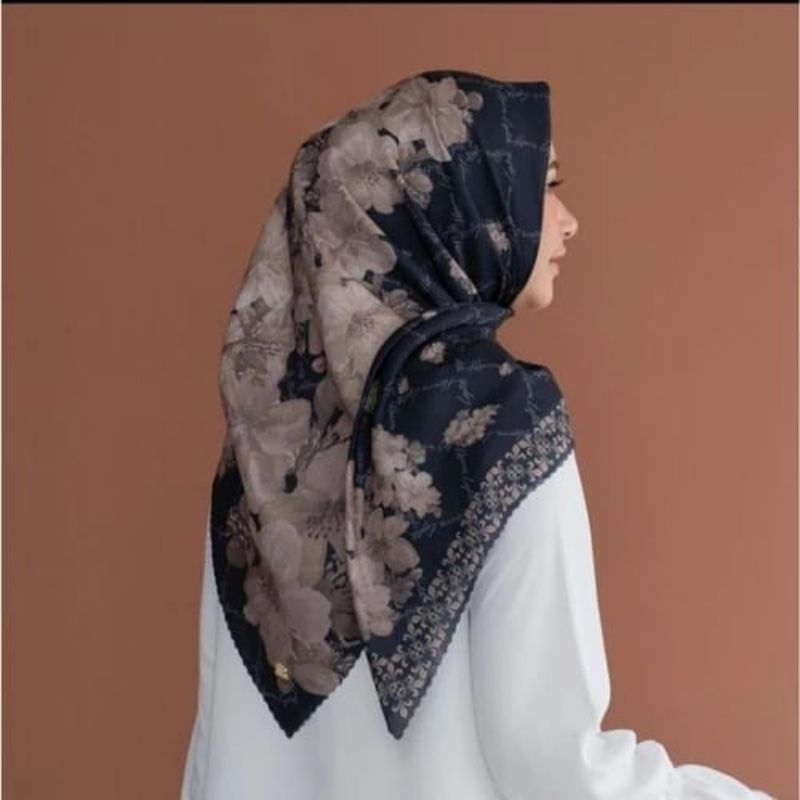 Jilbab Segi Empat Voal Motif HL Series Trend
