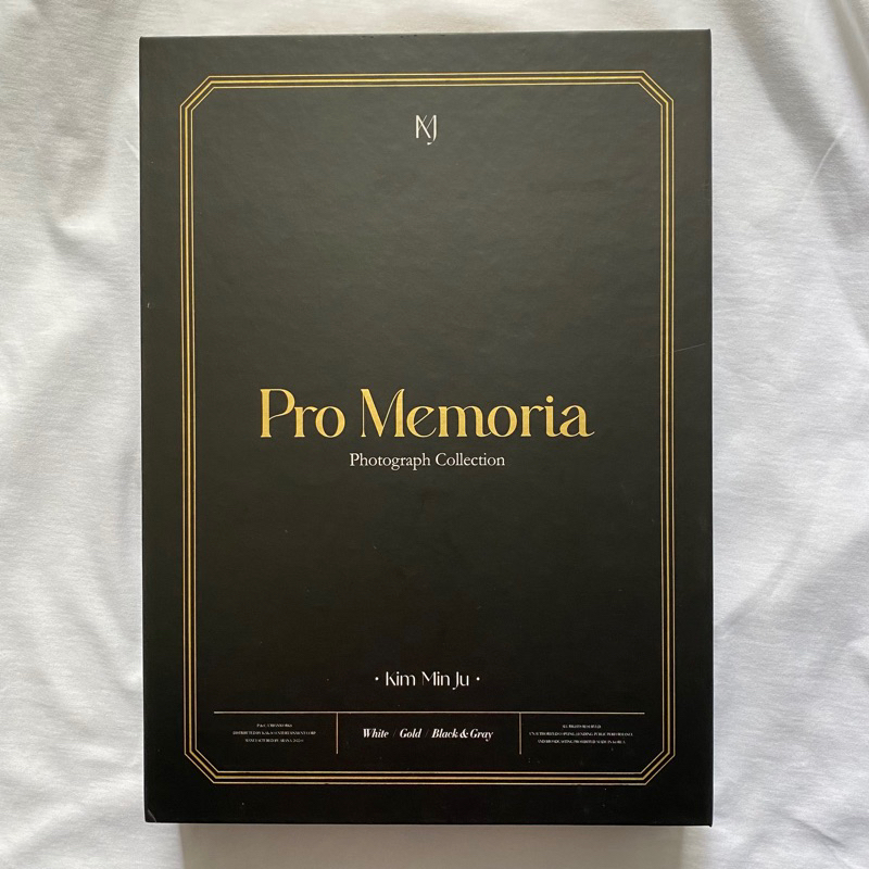 Kim Minju - Pro Memoria Photobook Limited Version IZONE IZ*ONE (UBAH JNE/JNT)