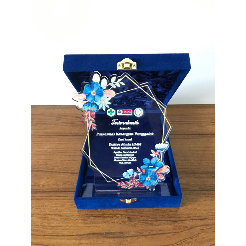 Plakat Akrilik Custom Model Bunga SEHARI JADI