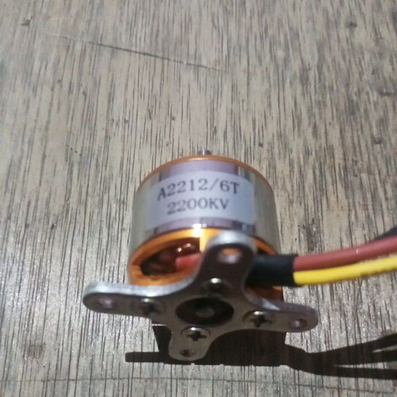 Dinamo Brushless 2200kv