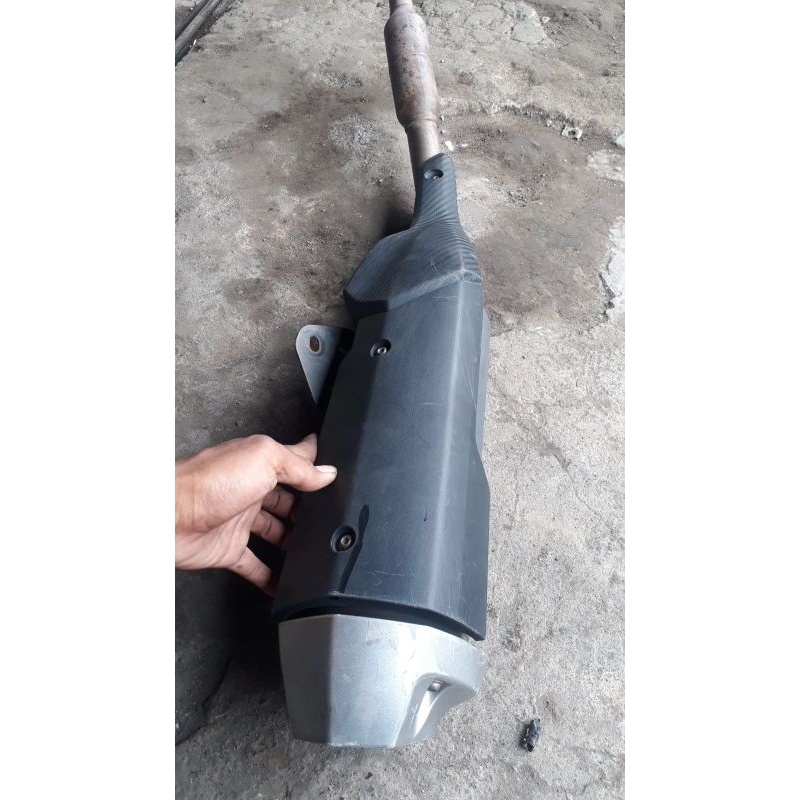 knalpot original ori r15 v3 second bagus..