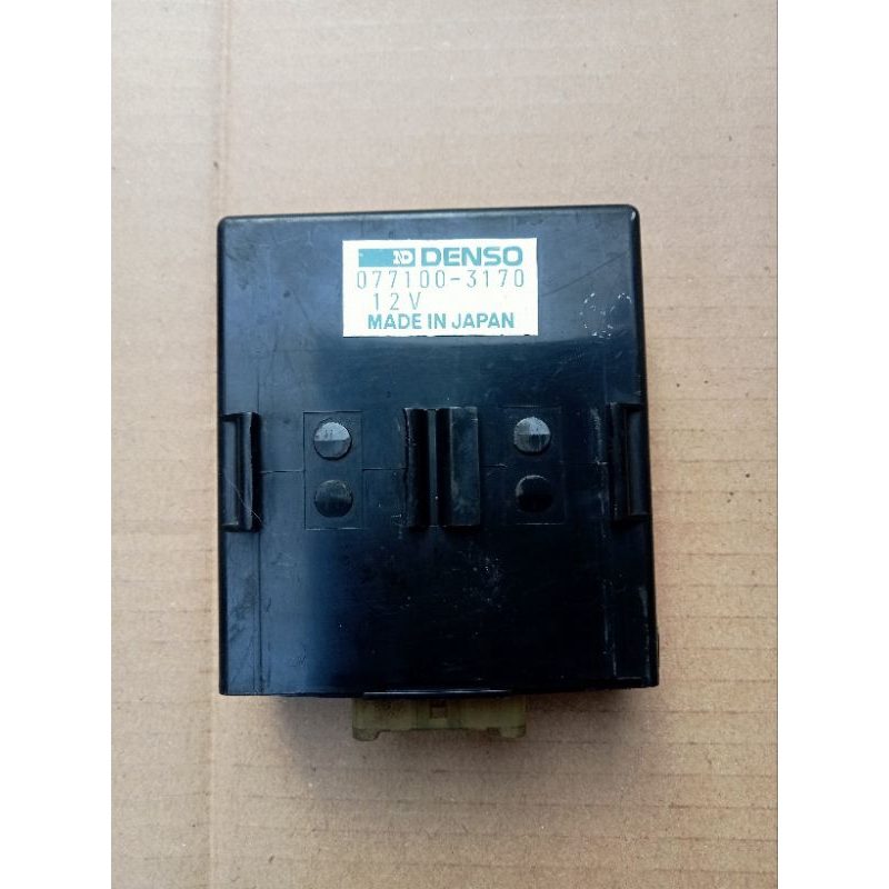 Amplifier Toyota Corona ST 171