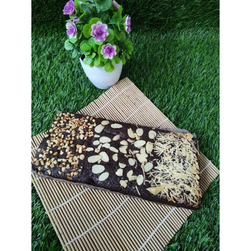 

BROWNIES PANGGANG 20x10