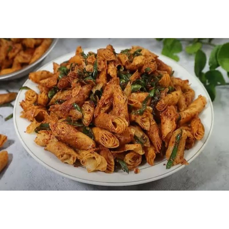 

Keripik Kulit Lumpia Pedas Daun Jeruk 100gram