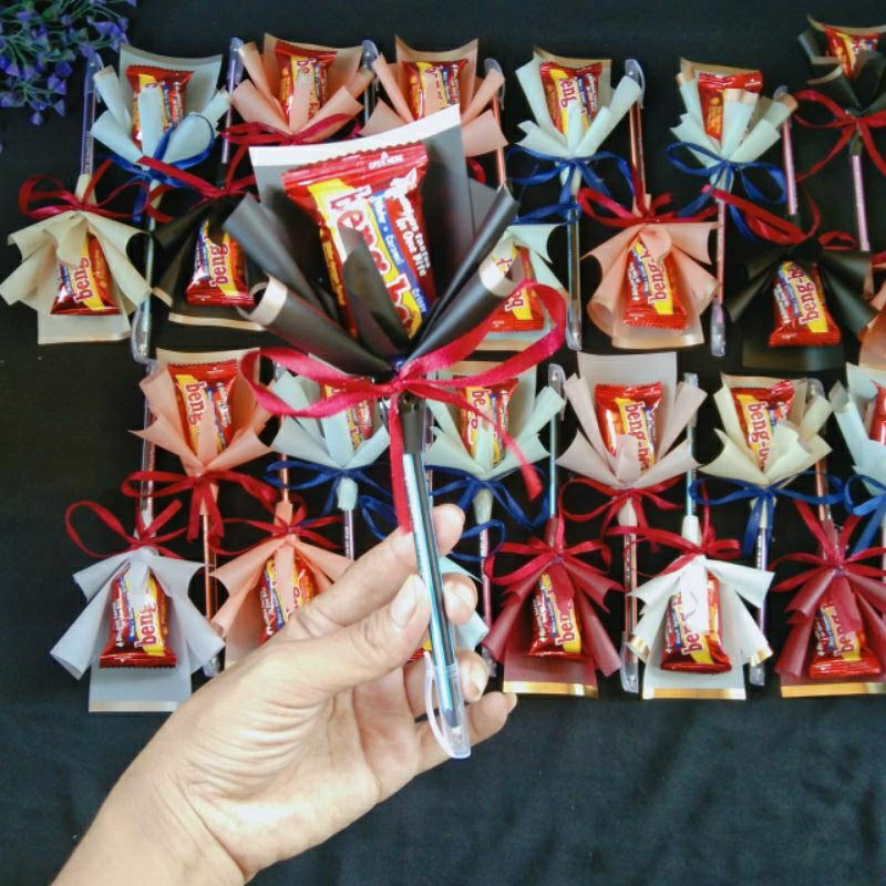 

souvenir ulang tahun anak / buket snack mini / buket bolpoin