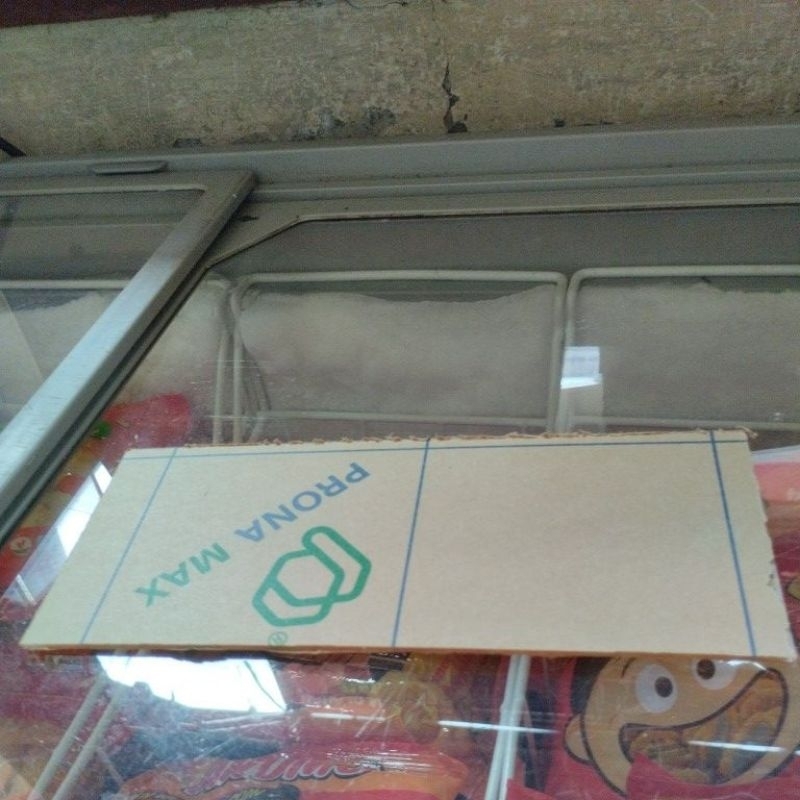 

Akrilik lembaran 20 x 10 cm tebal 2 mm bening transfaran