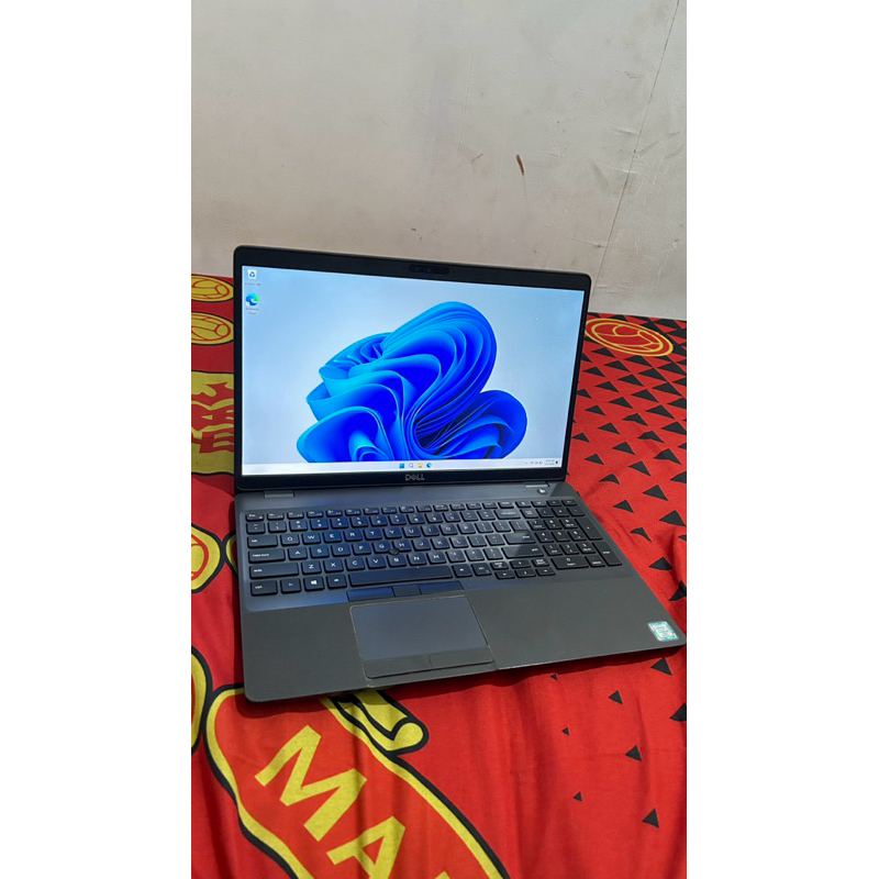 laptop Dell precision 3541 core i9-9880H ram 32 GB ssd 512 Gb VGA quadro