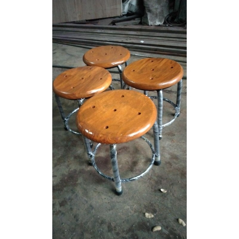 Kursi Kecil / Kursi Kayu / Kursi Unik