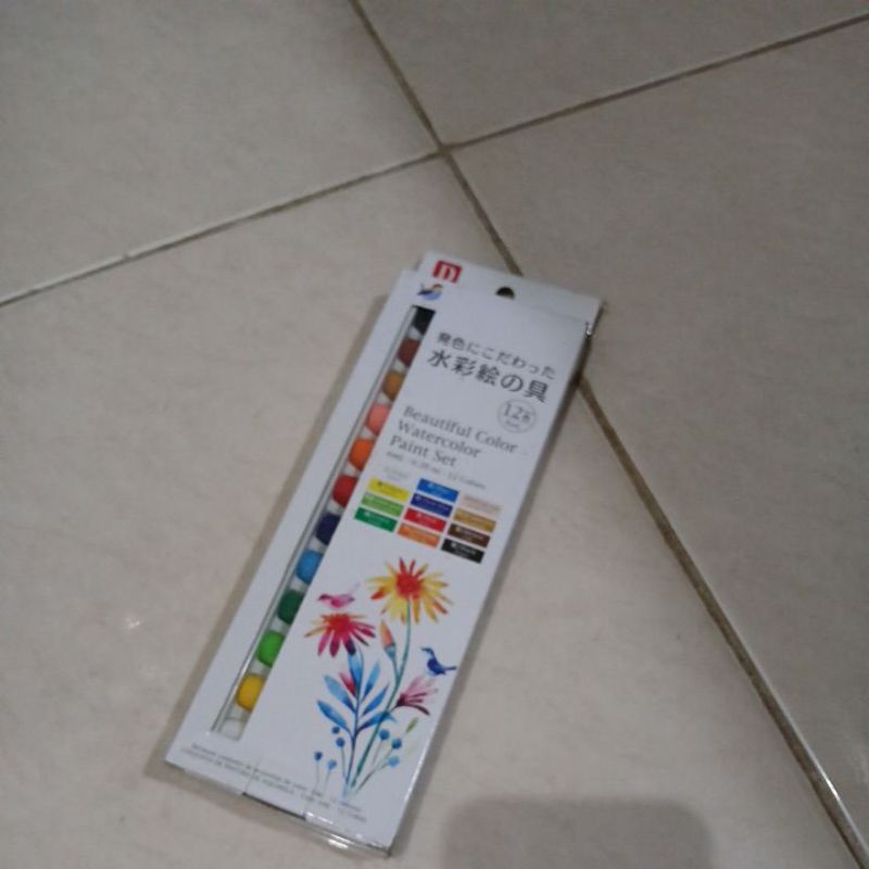 

DAISO watercolor paint set cat air isi 12 pc TC-0836