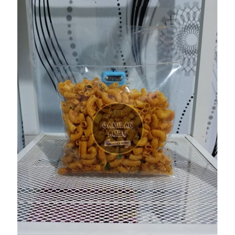 

Makaroni Pedas Daun Jeruk 500 Gram