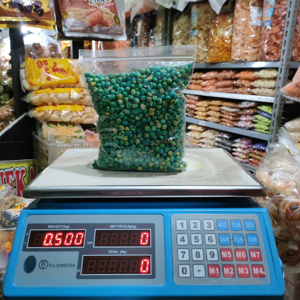 

AMEL SNACK FOODS KACANG KAPRI ATAU POLONG IJO GURIH DAN RENYAH