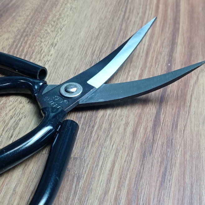 

Paket Surprise Gunting Kodok Hitam LengkungBengkok 8 Inch