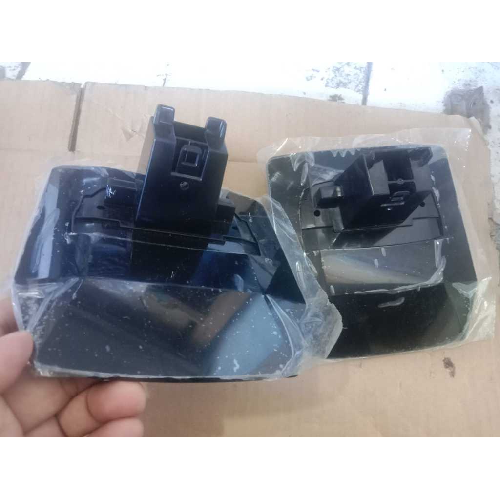 kaki dudukan speaker tower tv digital POLYTRON tatakan sepasang solo2 darma