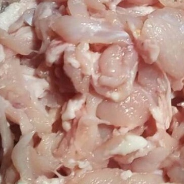 

XC26619 filet Trimming 1kg harga per kg 396filet dada dan paha campur dipotongpotongtrimming filet ayam