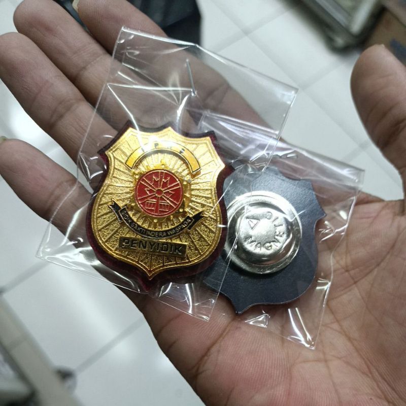 pin penyidik mika magenet / lencana penyidik