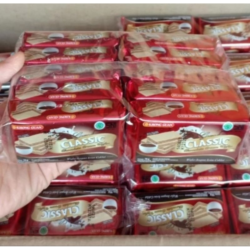 

Wafer Classic Khong Guan 1 pack isi 10 @18gr