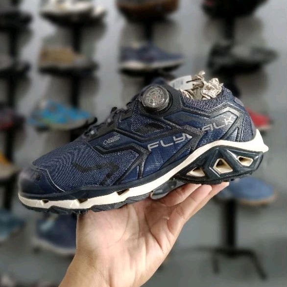 Sepatu Outdoor Boa K2 Flywalk 42,5