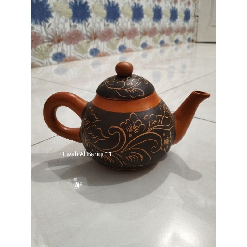 Poci tanah liat Batik Poci Tegal Poci lemah