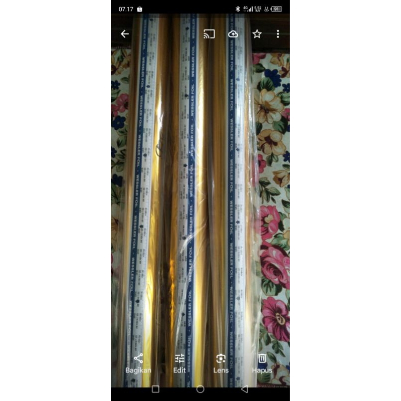 

Prada foil emas Roll full 120mtr x 64cm untuk kaligrafi