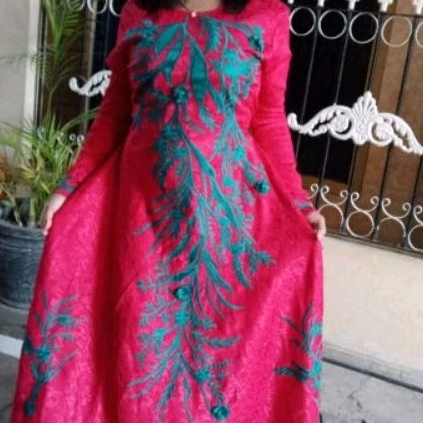 Gaun merah bordir preloved