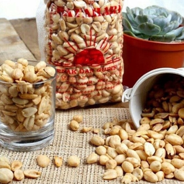 

Harga Promo Kacang Bali Cap MATAHARI Khas Bali 5gr Rasa Original Bawang