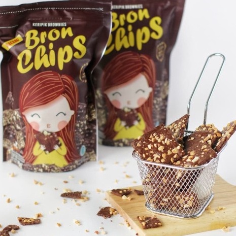 

Selalu Baru Bronchips Keripik Brownies Keju Kacang Greantea ChocoChips 6gr Snack jajanan keripik brownis enak