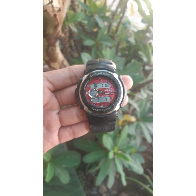 casio gshock g-300 dial merah second