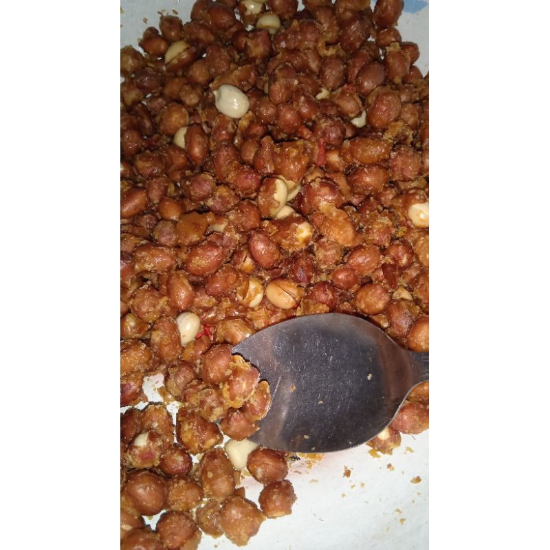 

kacang pedas manis