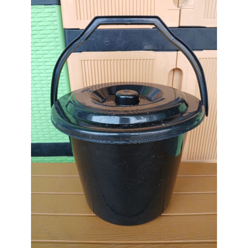 EMBER SERBAGUNA  HITAM 3 GALON+ 2.5 GALONTUTUP MURAH