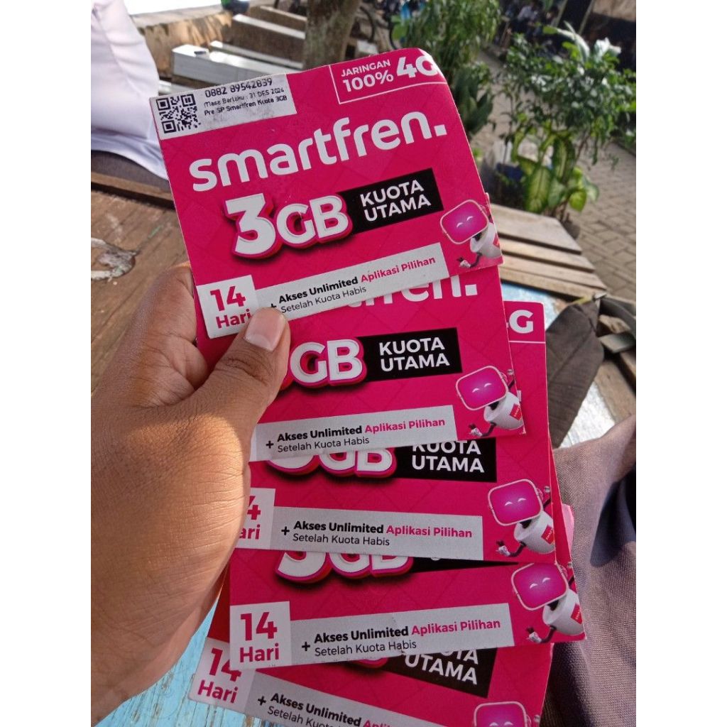 Kartu Perdana Smartfren Segel Kuota Utama 3GB Akses Unlimited