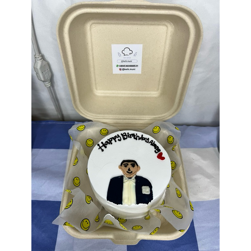 

CUSTOM BENTO CAKE DIAMETER 10cm