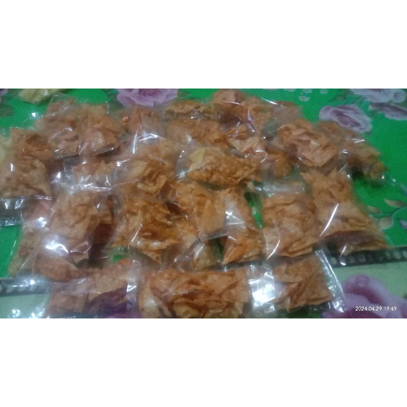 

83g kripik bawang/pangsit renyah (cemilan)