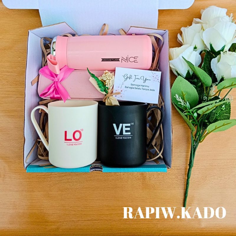 Hampers Kado Ulang Tahun | Kado Wisuda | Gift Box Hampers Botol Premium | Paket Kado Jilbab Premium 