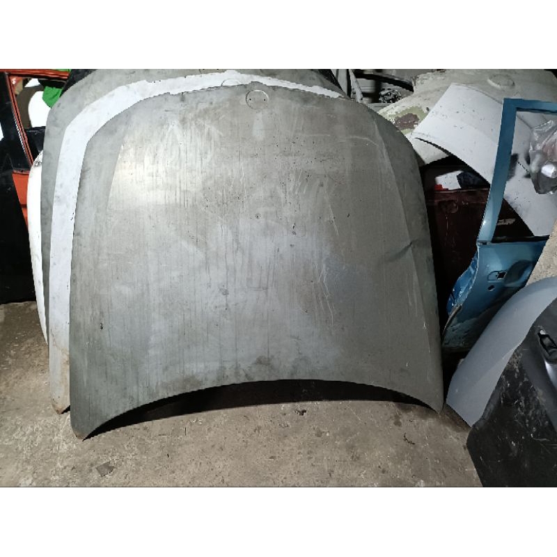 kap mesin BMW seri 3 E90