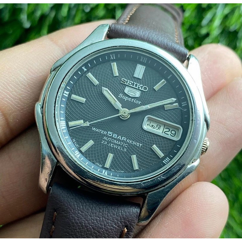 Seiko 5 Superior